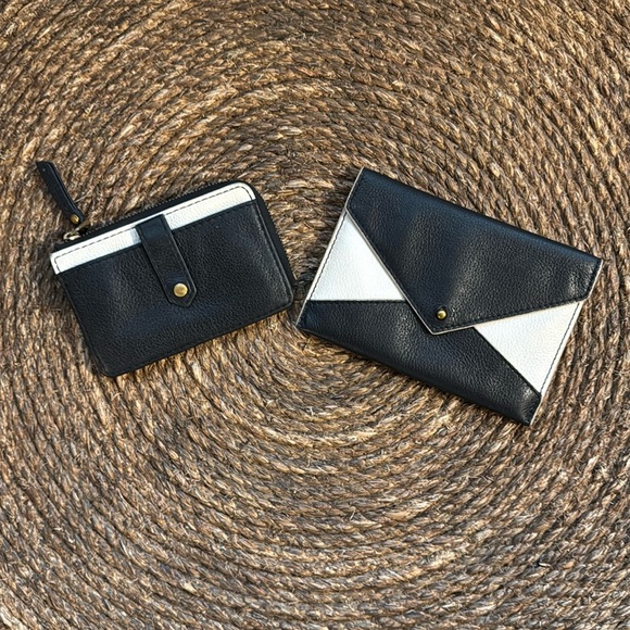 Fossil Wallets - Picture 1 of 4